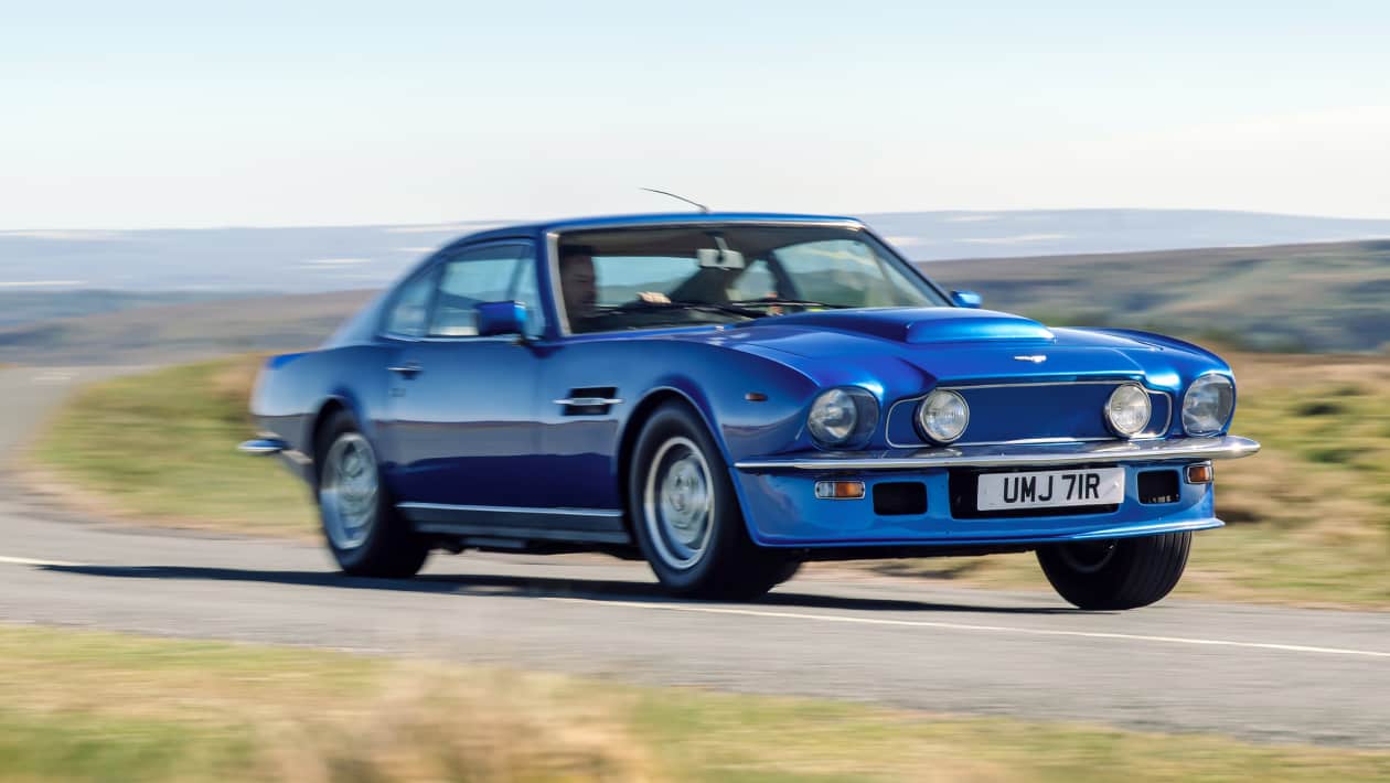 Астън Мартин V8 Vantage