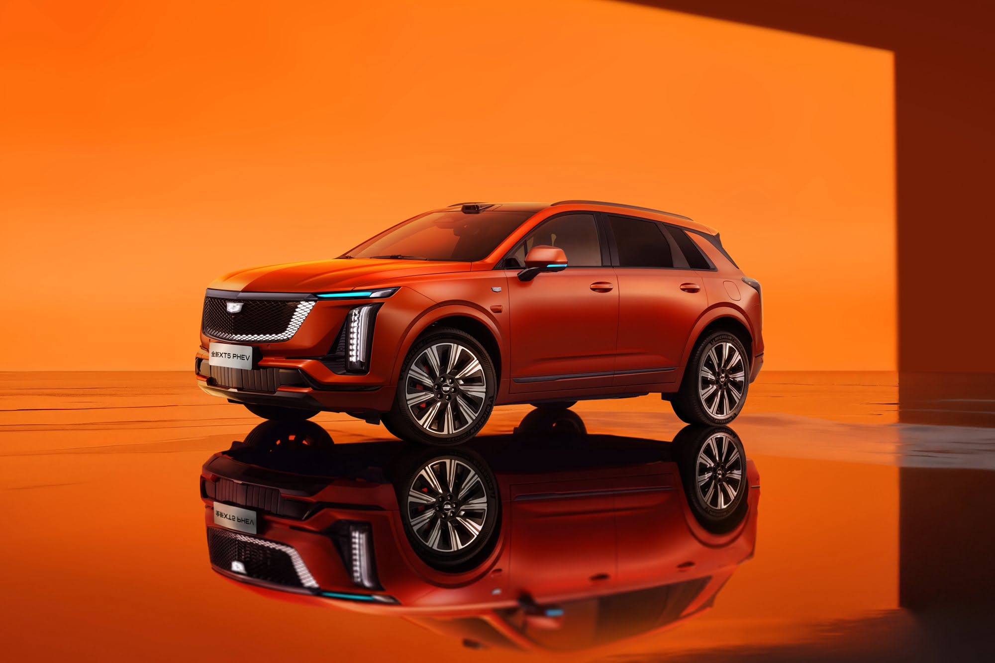 Кадилак XT5 PHEV