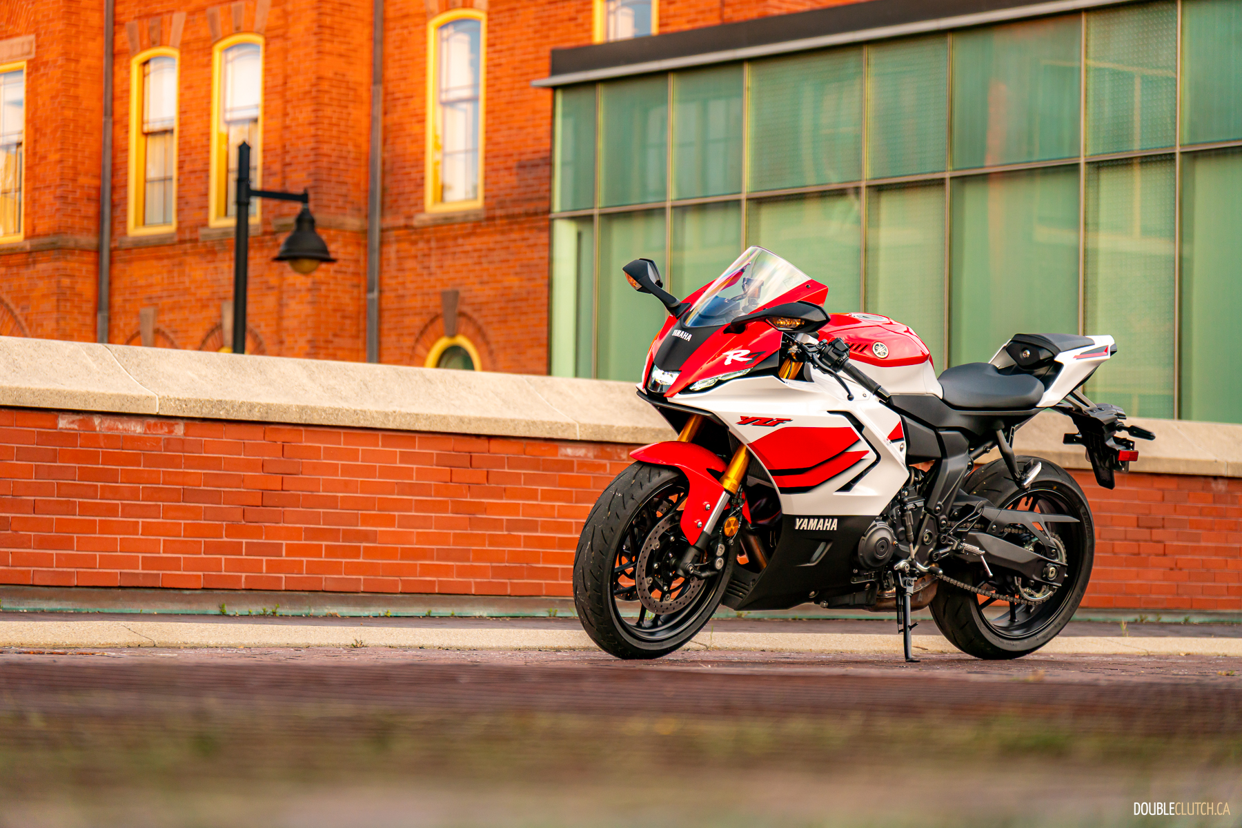 Ямаха YZF-R7
