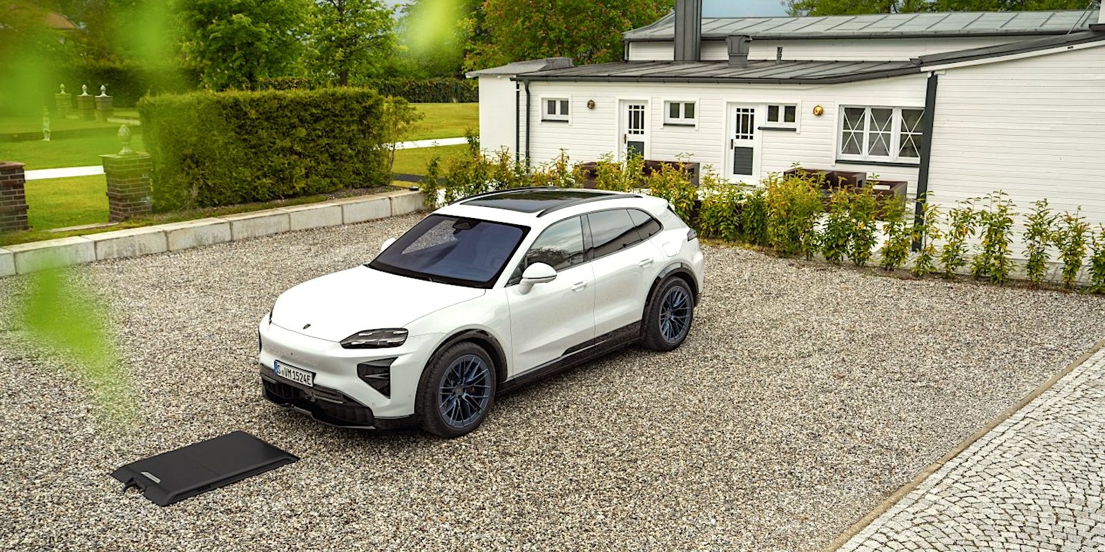 Порше Cayenne Electric