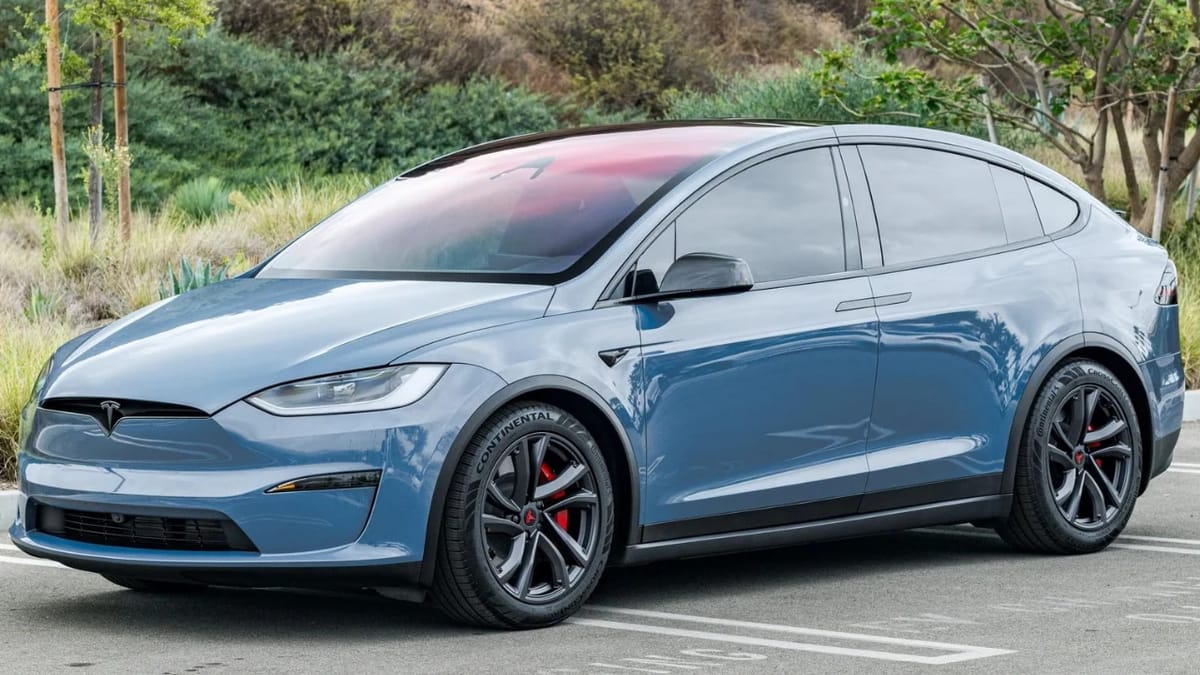 Tesla Model X Plaid