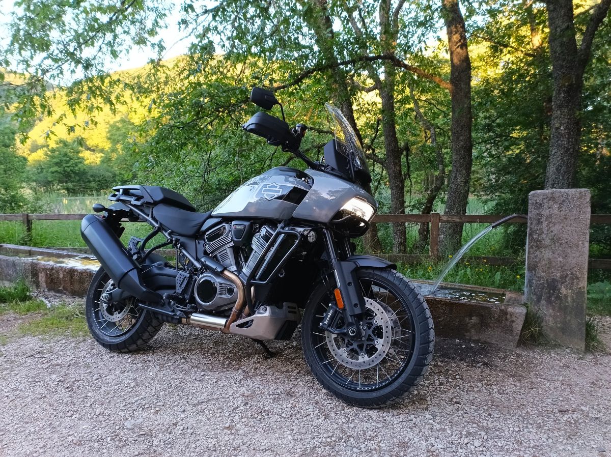 Харли-Дейвидсън Pan America 1250 S