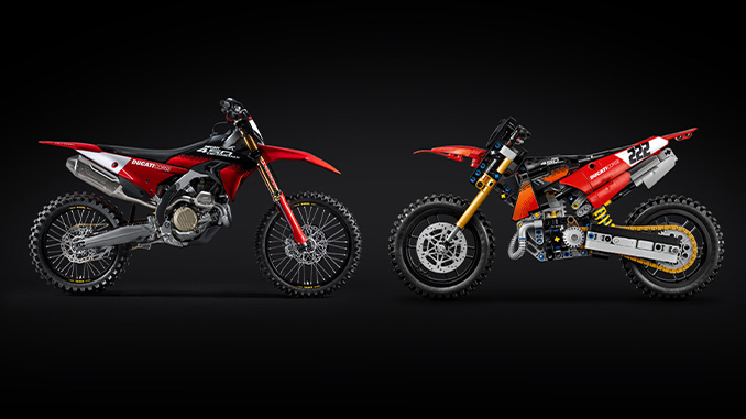 Ducati Desmo450 MX